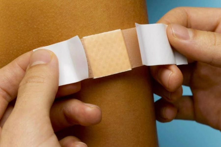 saatnya memberi kesempatan terbaik untuk luka pulih tenang bersama plesterin