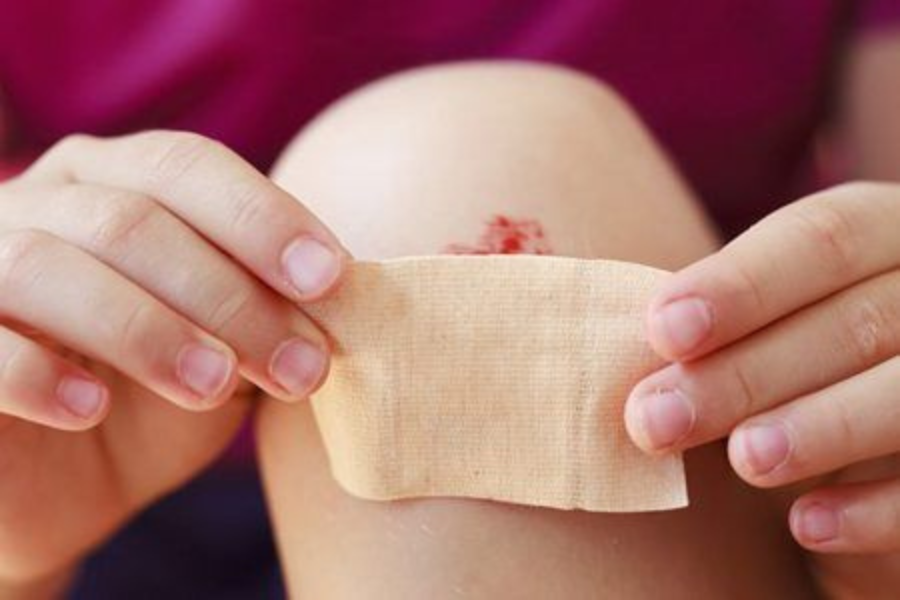 rawat koreng luka bernanah dengan pilihan plester yang tepat dari plesterin